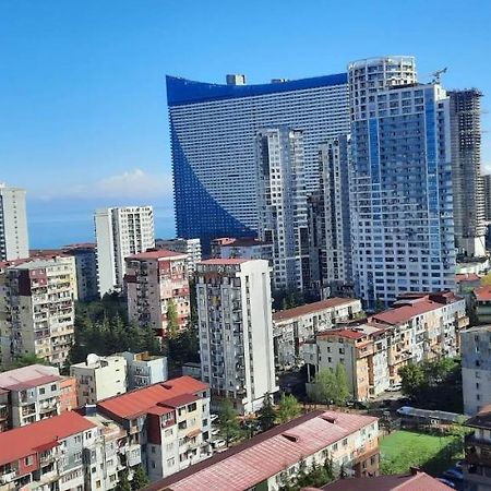 Lilia Apartamento Batumi Exterior foto